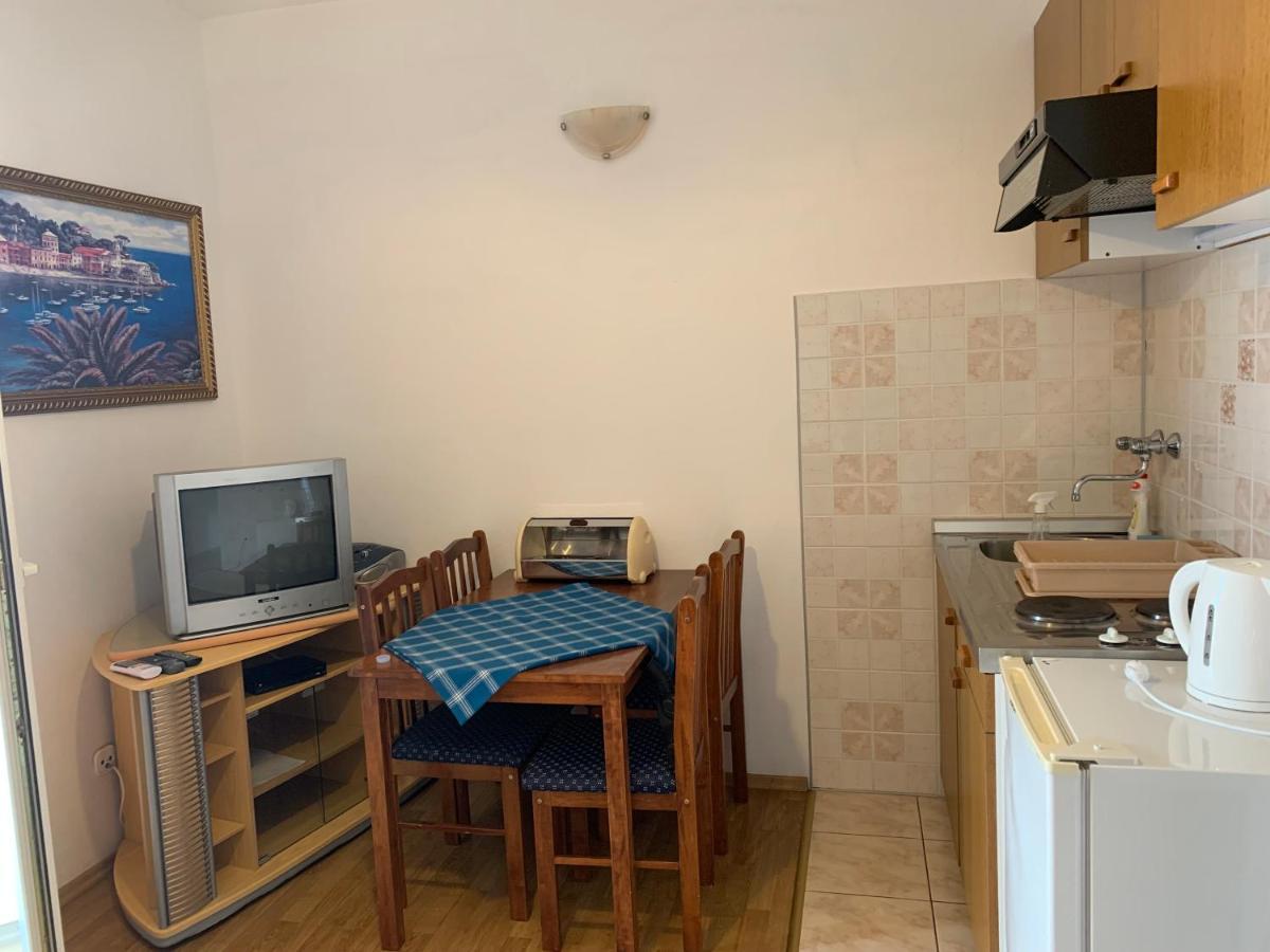 Apartment Durdica พิสัก ภายนอก รูปภาพ