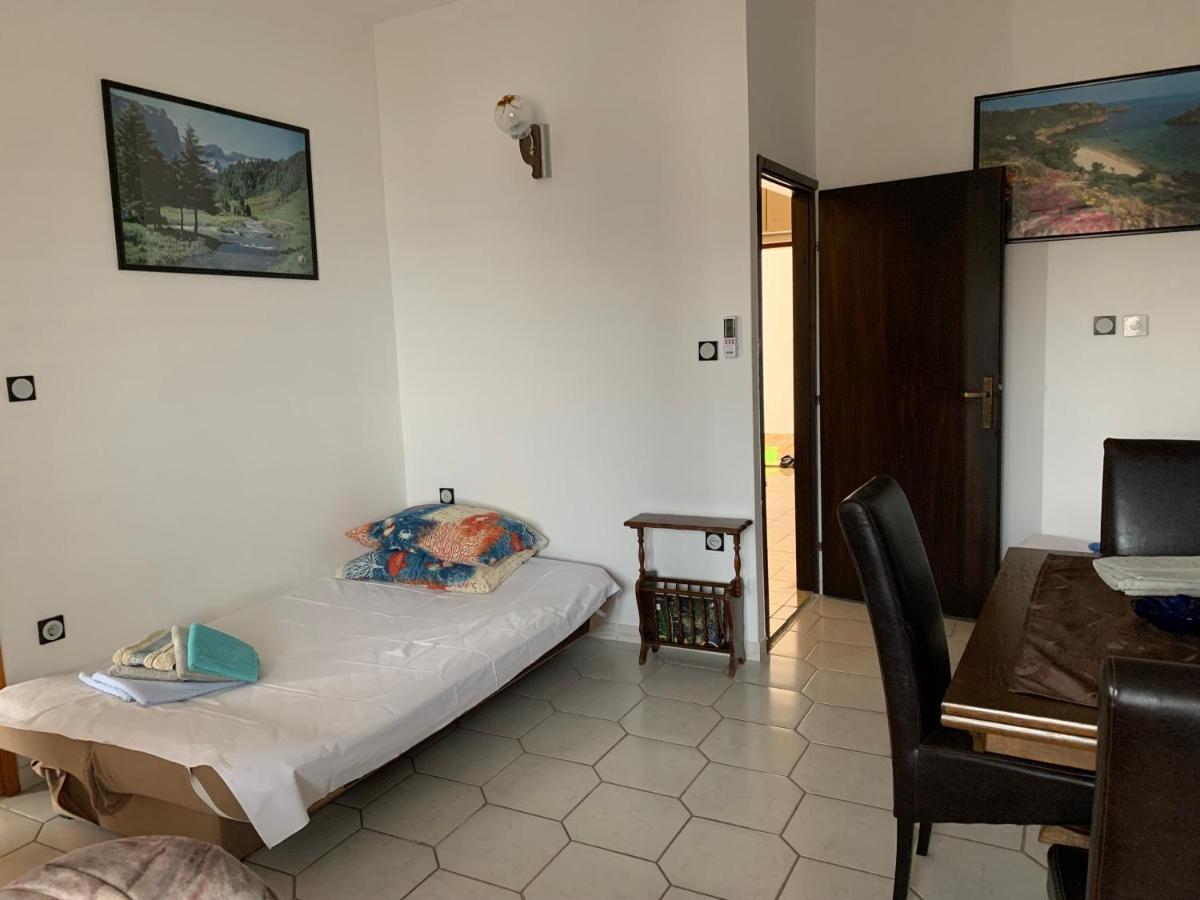 Apartment Durdica พิสัก ภายนอก รูปภาพ