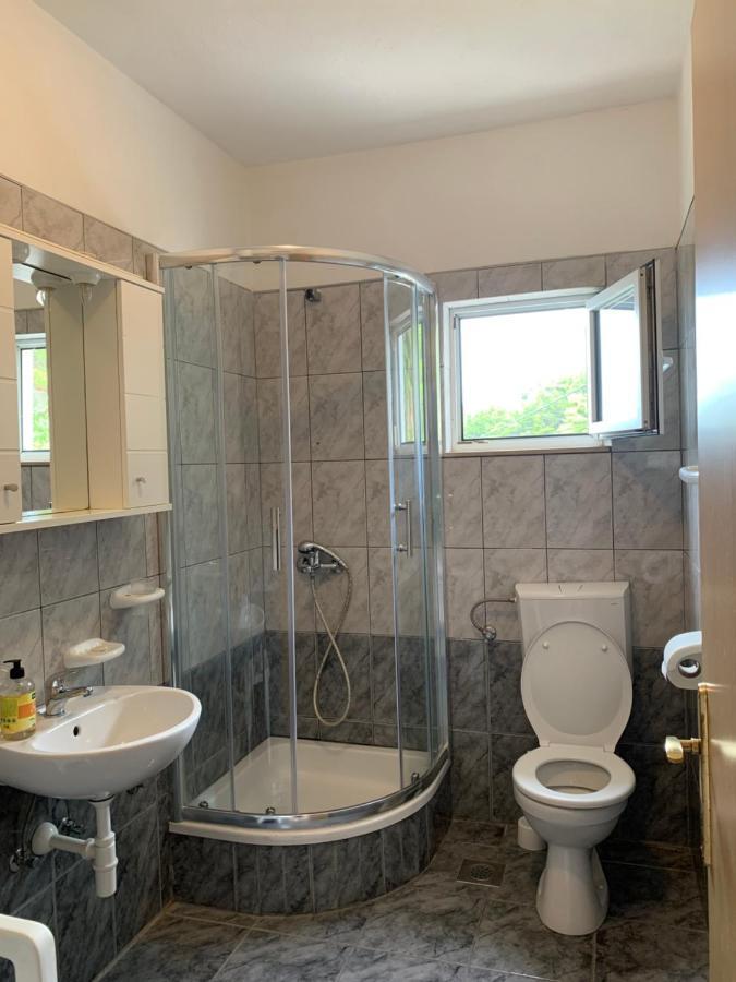 Apartment Durdica พิสัก ภายนอก รูปภาพ