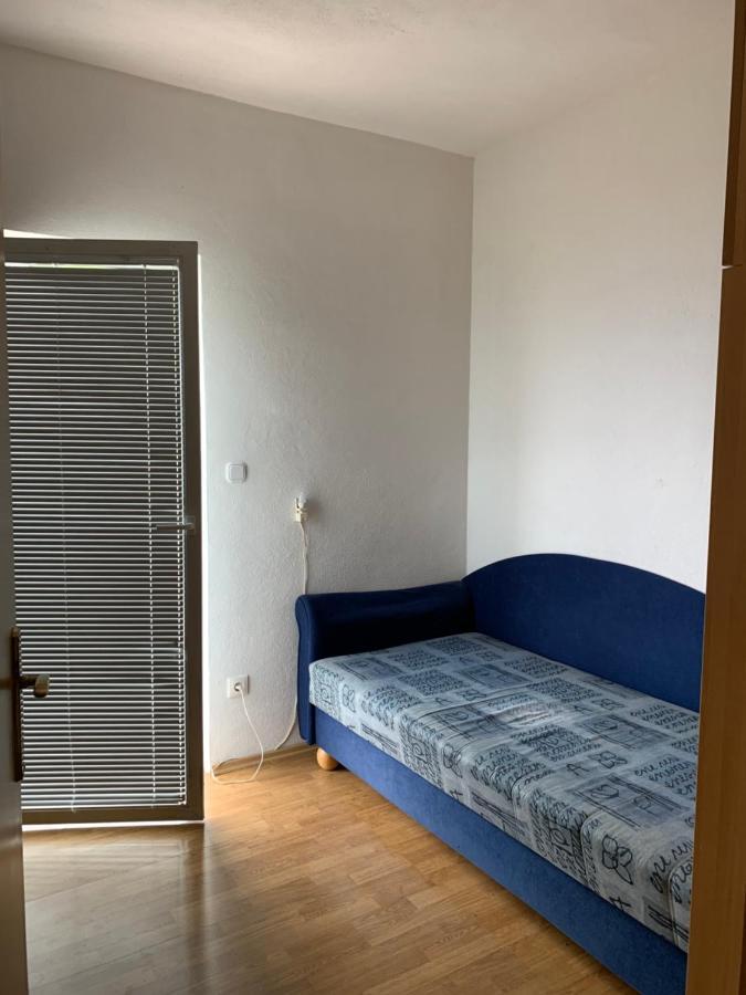 Apartment Durdica พิสัก ภายนอก รูปภาพ