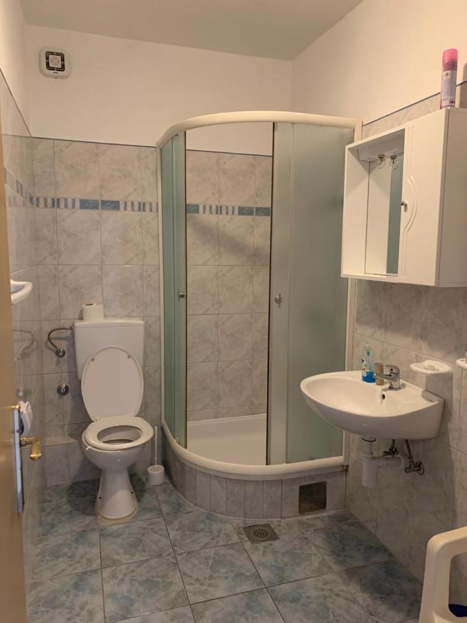 Apartment Durdica พิสัก ภายนอก รูปภาพ
